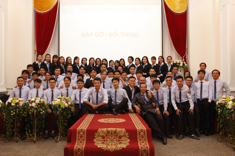 Staffing Party between Managers & Staff at Dat VInh Tien