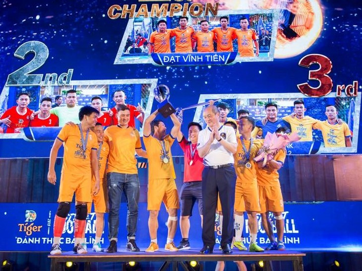 Dat Vinh Tien Football team won Champion at Tiger Street Football 2019