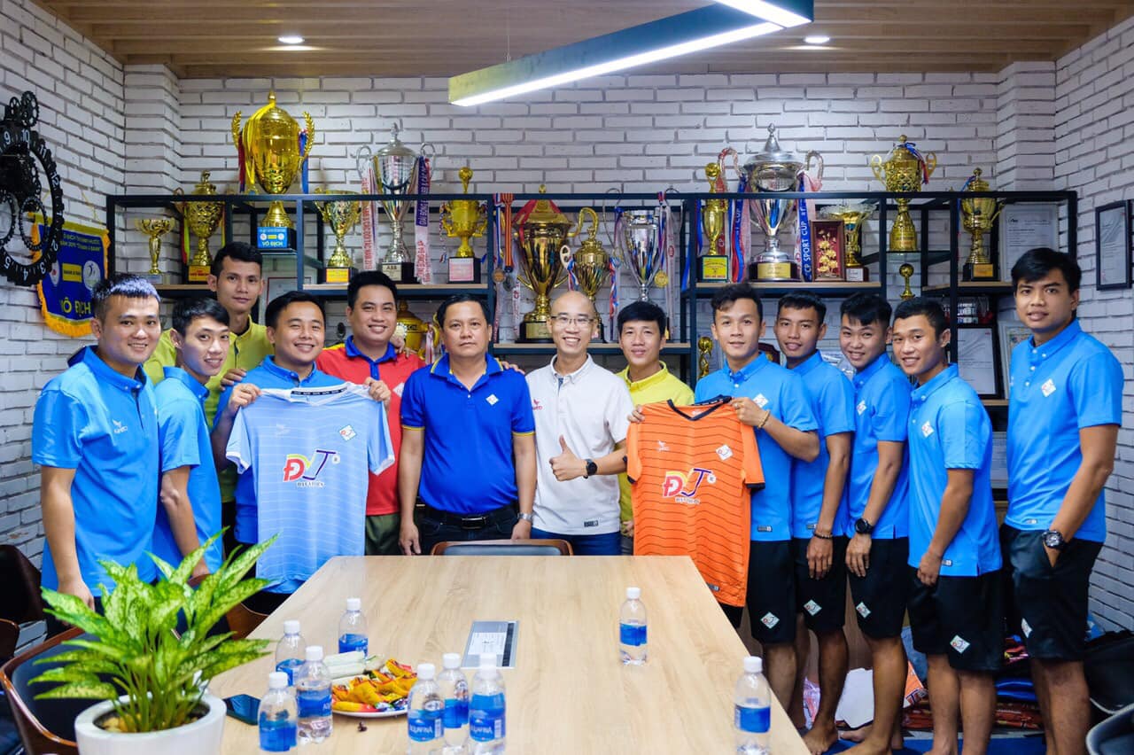 Lễ xuất quân và ra mắt nhà tài trợ áo đấu 2020