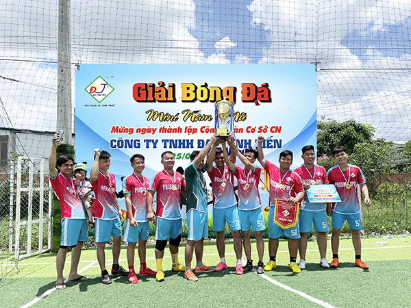 Giải bóng đá Mini Nam - Nữ cúp Công đoàn Đạt Vĩnh Tiến lần thứ 1